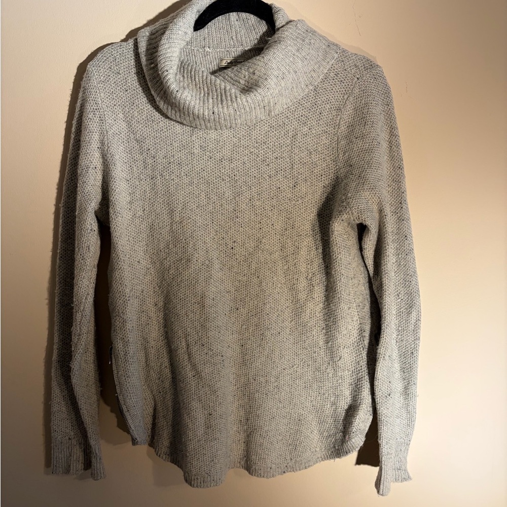 Cozy Lucky Brand Light Gray Cowl Neck Sweater with Side Zippers Women’s Medium